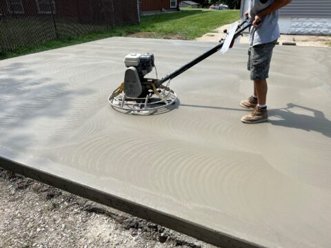 Laying concrete